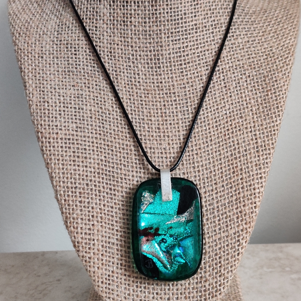 Green Murano Style Two Sided Abstract Art Glass  Pendant Necklace - Picture 3 of 8